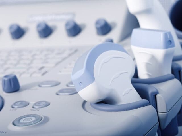 pharma-medical-device-polymer-and-plastics-480x640
